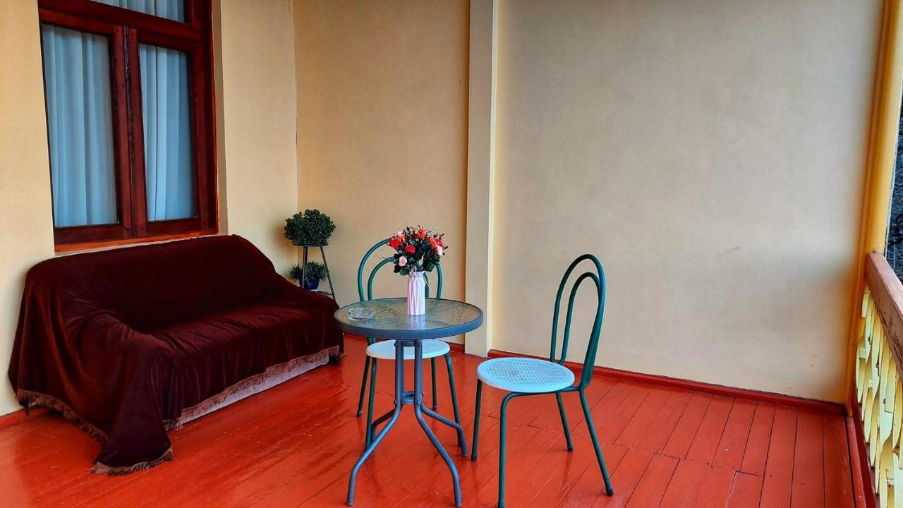 Guesthouse "Door" In Sighnaghi Exterior photo