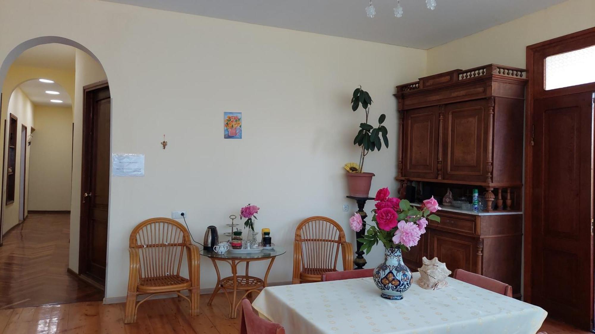 Guesthouse "Door" In Sighnaghi Exterior photo